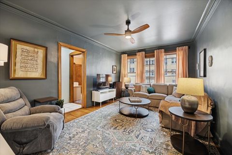 Tiny photo for 38 Washington Boulevard #1, Oak Park, IL 60302 (MLS # 12563271)