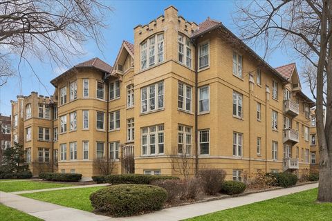 Tiny photo for 38 Washington Boulevard #1, Oak Park, IL 60302 (MLS # 12563271)