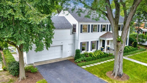 Tiny photo for 431 Sheridan Road, Kenilworth, IL 60043 (MLS # 12761352)