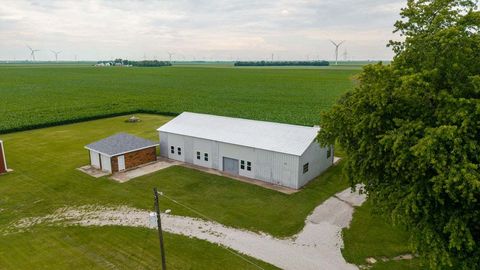 Tiny photo for 27231 E 3000 North Road, Chenoa, IL 61726 (MLS # 12680964)