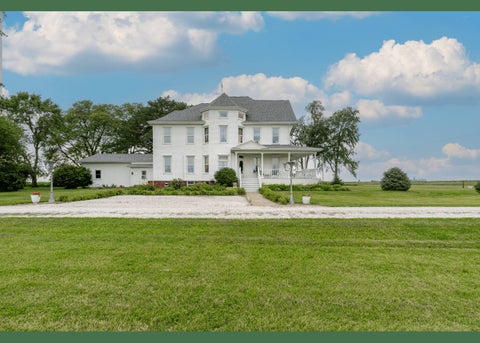 Tiny photo for 27231 E 3000 North Road, Chenoa, IL 61726 (MLS # 12680964)