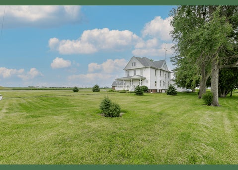 Tiny photo for 27231 E 3000 North Road, Chenoa, IL 61726 (MLS # 12680964)