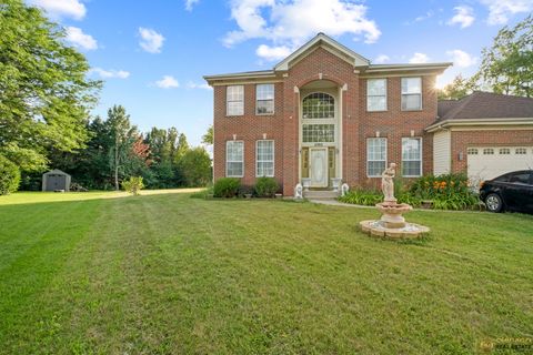 Photo of 2705 Westwood Circle, Carpentersville, IL 60110 (MLS # 12492136)