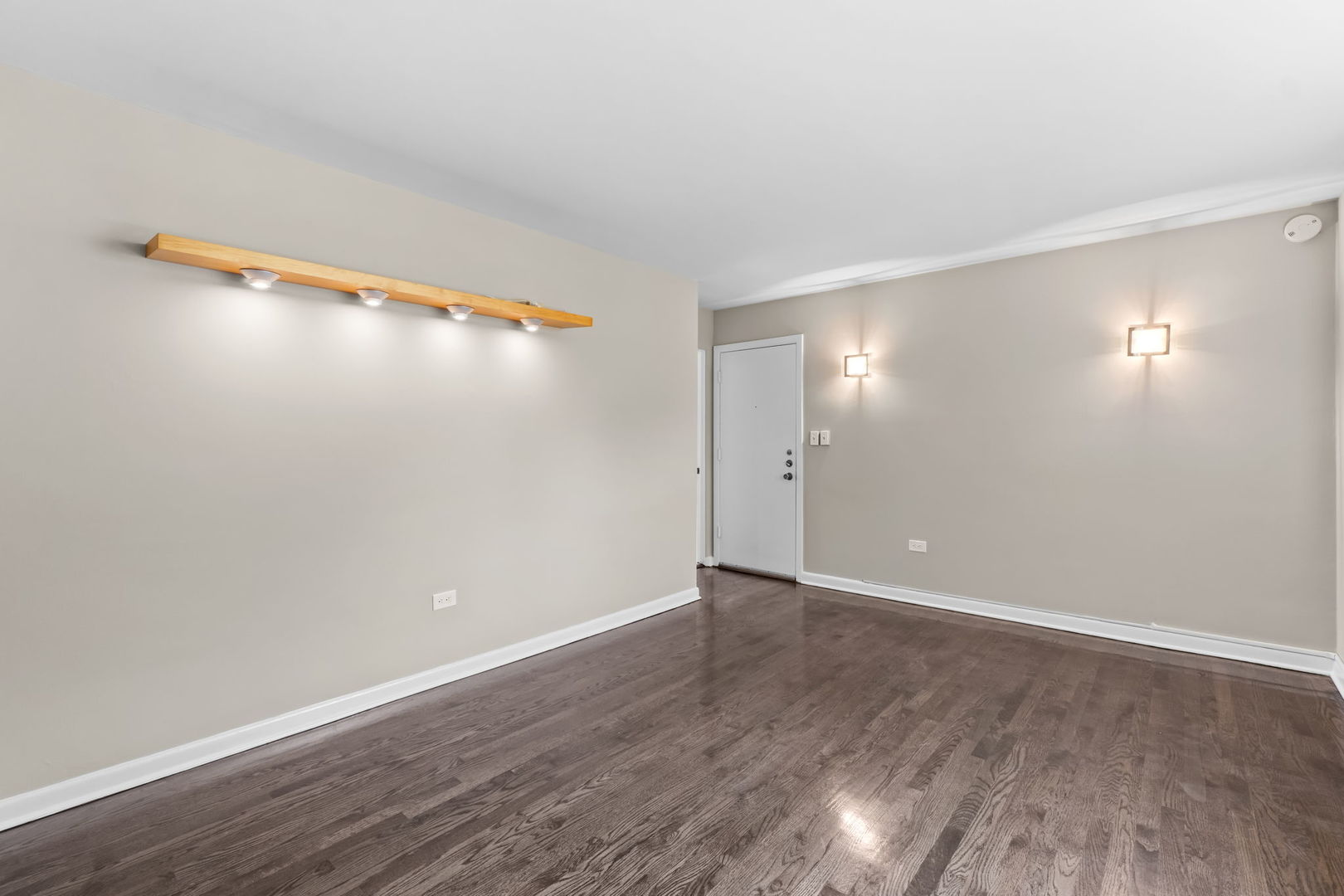 2117 Howard Street 2D