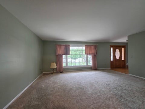 Tiny photo for 3235 N Volz Drive E, Arlington Heights, IL 60004 (MLS # 12730721)