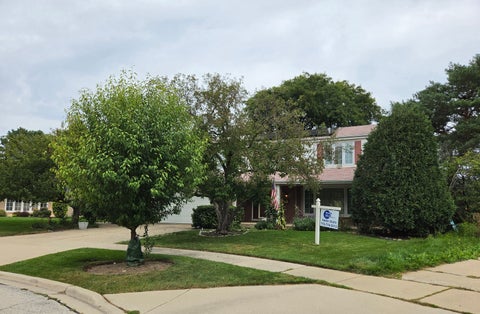 Tiny photo for 3235 N Volz Drive E, Arlington Heights, IL 60004 (MLS # 12730721)
