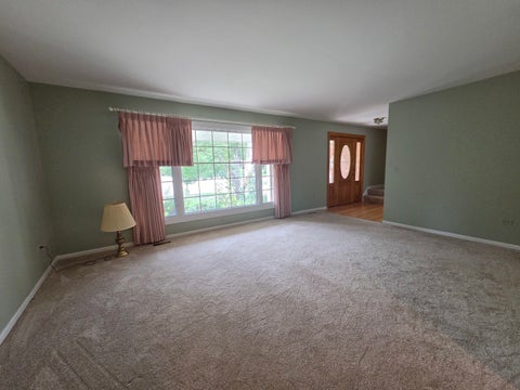 Tiny photo for 3235 N Volz Drive E, Arlington Heights, IL 60004 (MLS # 12730721)
