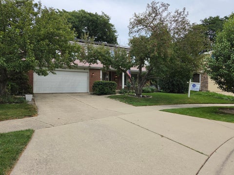 Tiny photo for 3235 N Volz Drive E, Arlington Heights, IL 60004 (MLS # 12730721)