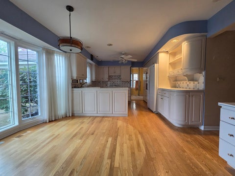 Tiny photo for 3235 N Volz Drive E, Arlington Heights, IL 60004 (MLS # 12730721)