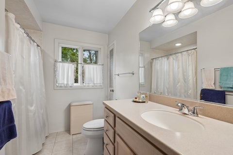 Tiny photo for 90 Park Lane, Lake Bluff, IL 60044 (MLS # 12776767)