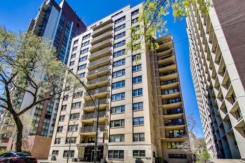 Photo of 1350 N astor Street #4C, Chicago, IL 60610 (MLS # 12526007)
