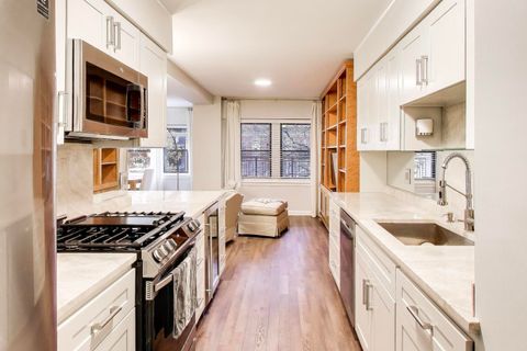 Tiny photo for 1350 N astor Street #4C, Chicago, IL 60610 (MLS # 12526007)