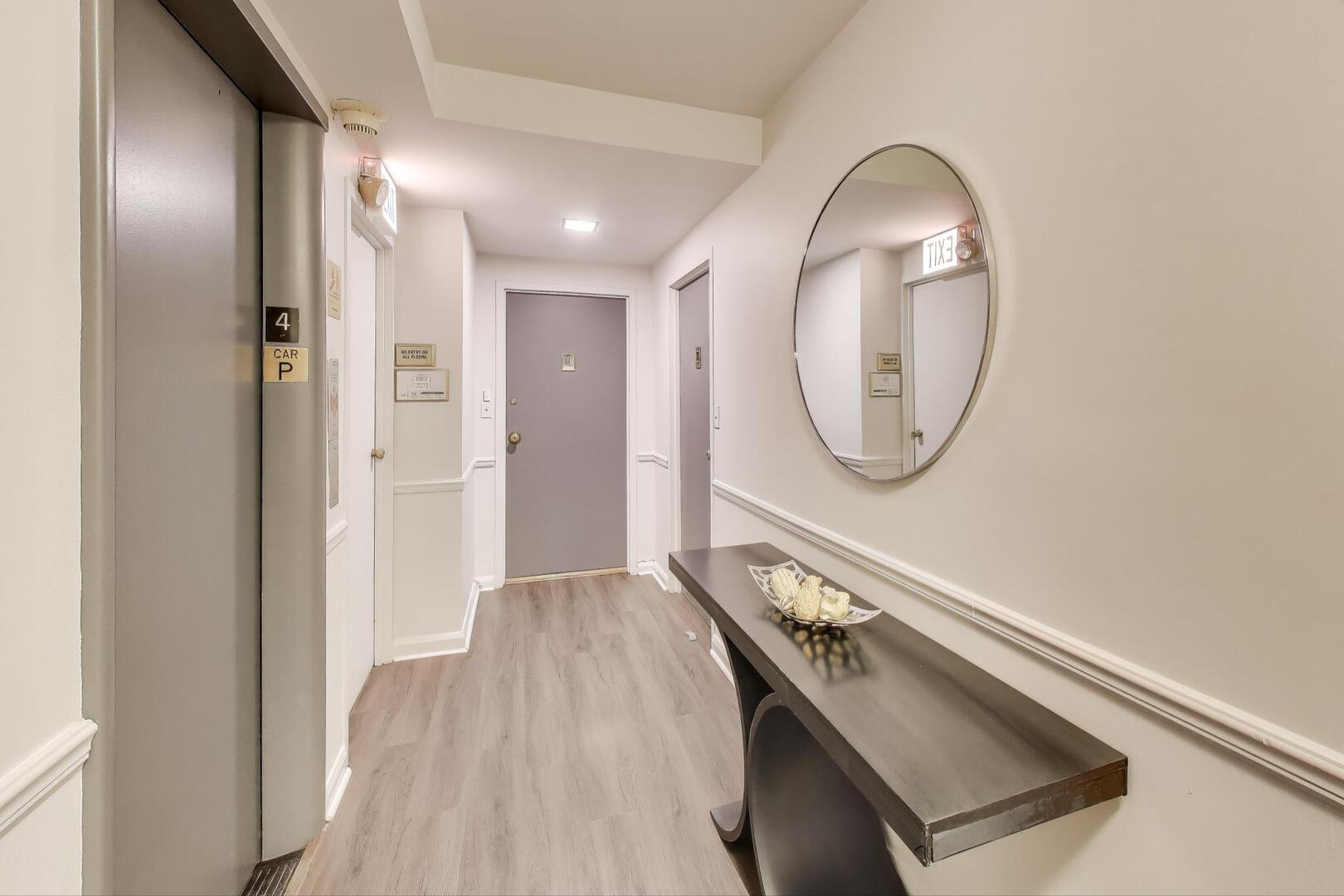 1350 N astor Street 4C