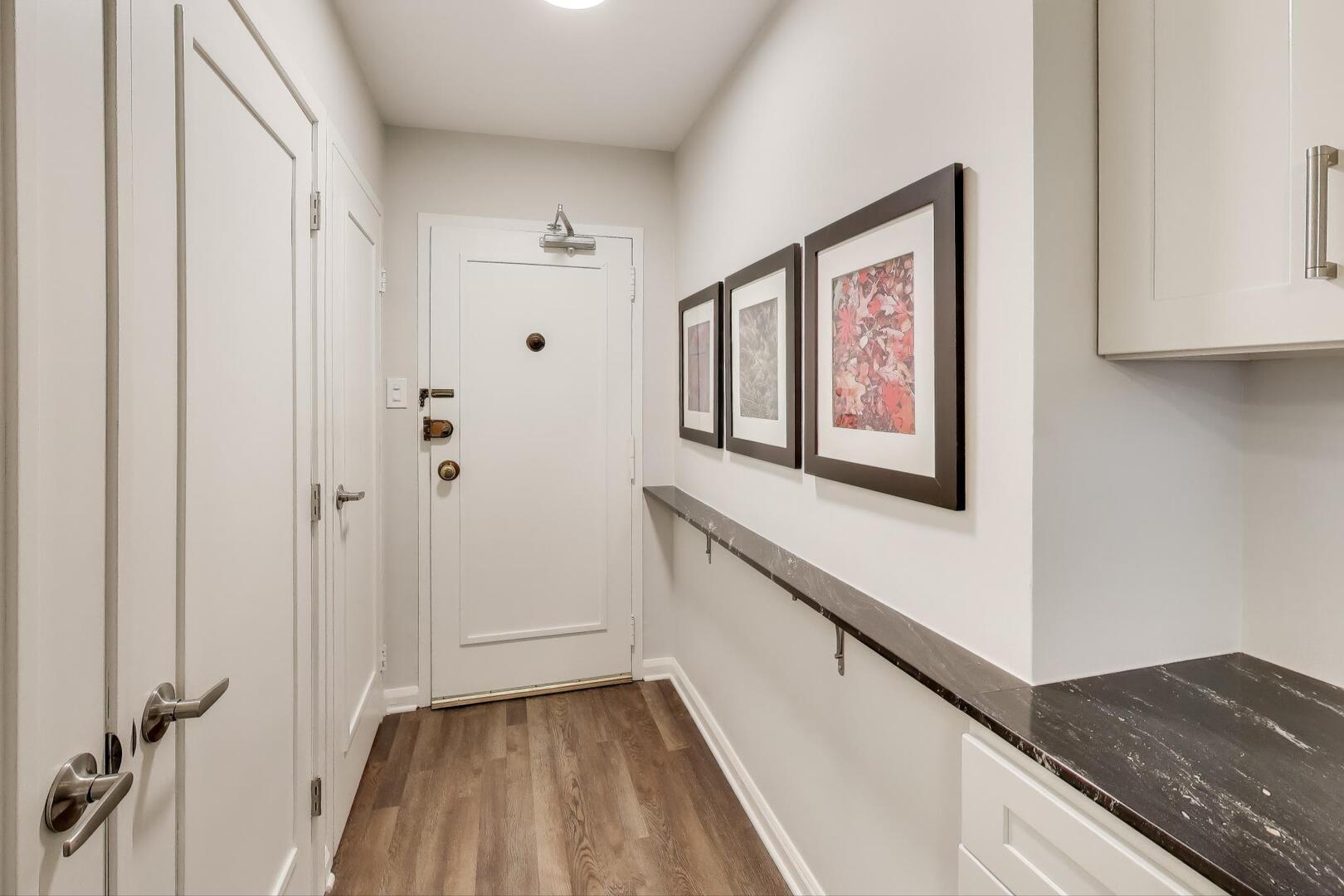 1350 N astor Street 4C