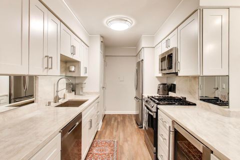 Tiny photo for 1350 N astor Street #4C, Chicago, IL 60610 (MLS # 12526007)