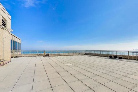 Tiny photo for 6301 N sheridan Road #8V, Chicago, IL 60660 (MLS # 12605789)