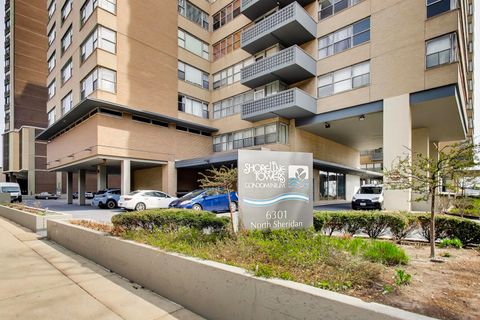 Tiny photo for 6301 N sheridan Road #8V, Chicago, IL 60660 (MLS # 12605789)