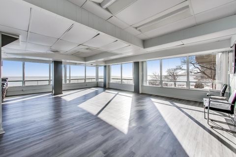 Tiny photo for 6301 N sheridan Road #8V, Chicago, IL 60660 (MLS # 12605789)