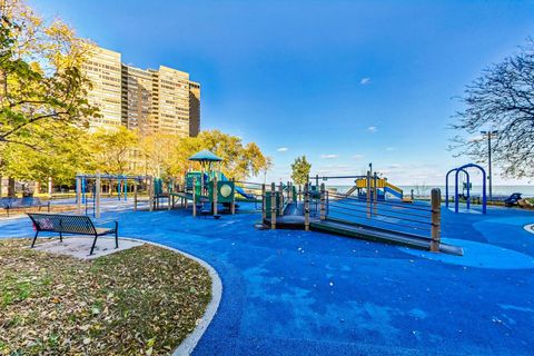 Tiny photo for 6301 N sheridan Road #8V, Chicago, IL 60660 (MLS # 12605789)