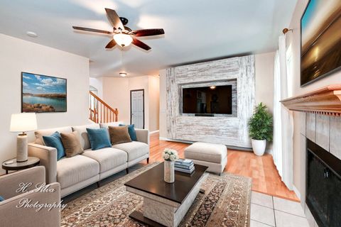 Tiny photo for 496 Oakhurst Lane, Carpentersville, IL 60110 (MLS # 12491739)