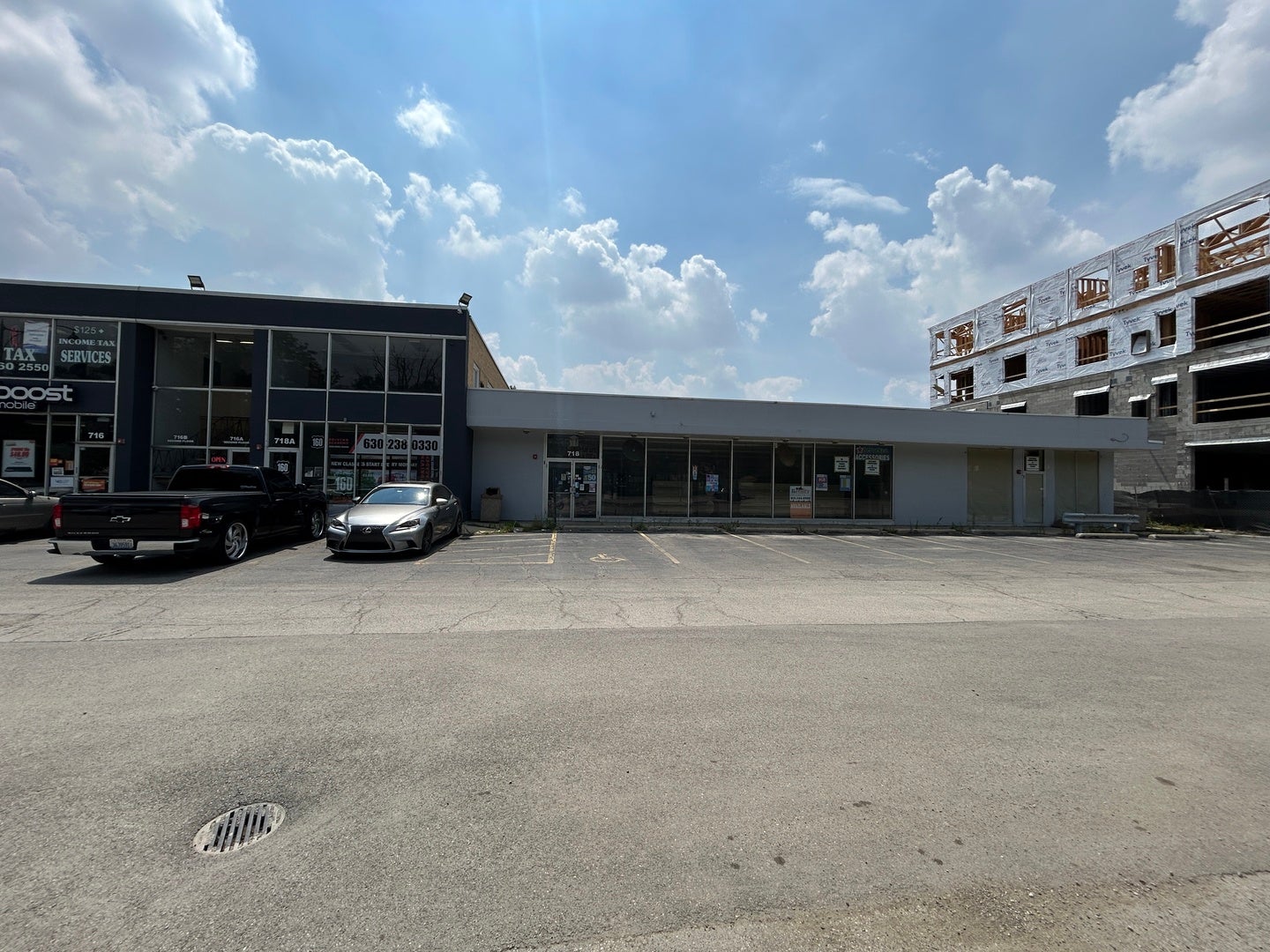 714 W Irving Park Road 718