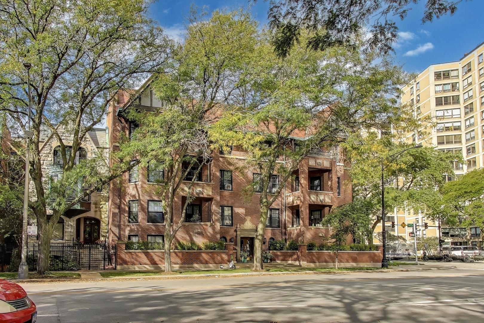 5100 S Hyde Park Boulevard 1B