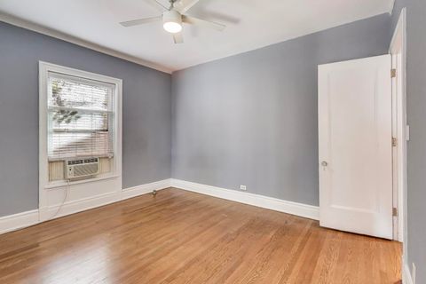 Tiny photo for 5100 S Hyde Park Boulevard #1B, Chicago, IL 60615 (MLS # 12474403)