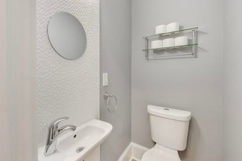 Tiny photo for 5100 S Hyde Park Boulevard #1B, Chicago, IL 60615 (MLS # 12474403)