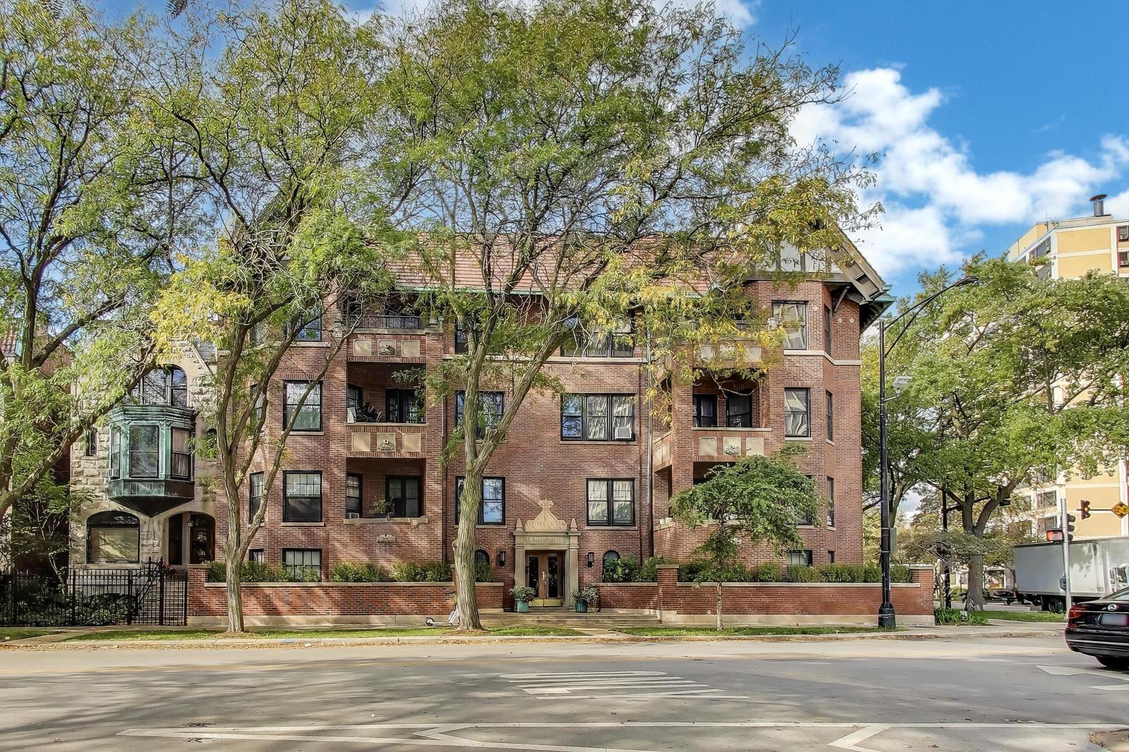 5100 S Hyde Park Boulevard 1B