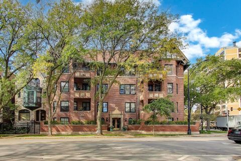 Tiny photo for 5100 S Hyde Park Boulevard #1B, Chicago, IL 60615 (MLS # 12474403)