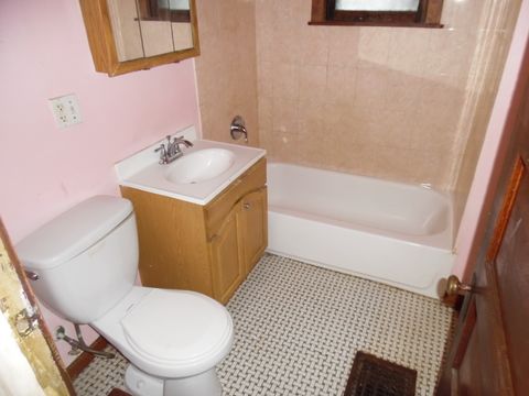 Tiny photo for 5605 S Justine Street, Chicago, IL 60636 (MLS # 12484266)