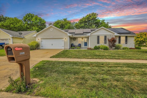 Tiny photo for 2509 N Skyline Drive, Urbana, IL 61802 (MLS # 12729089)