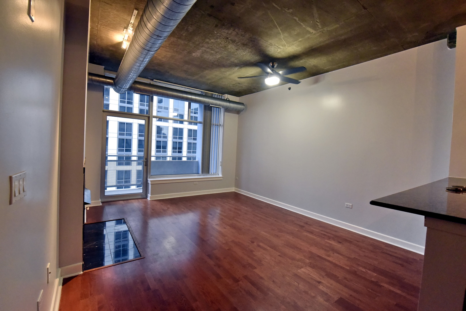1305 S MICHIGAN Avenue 1206