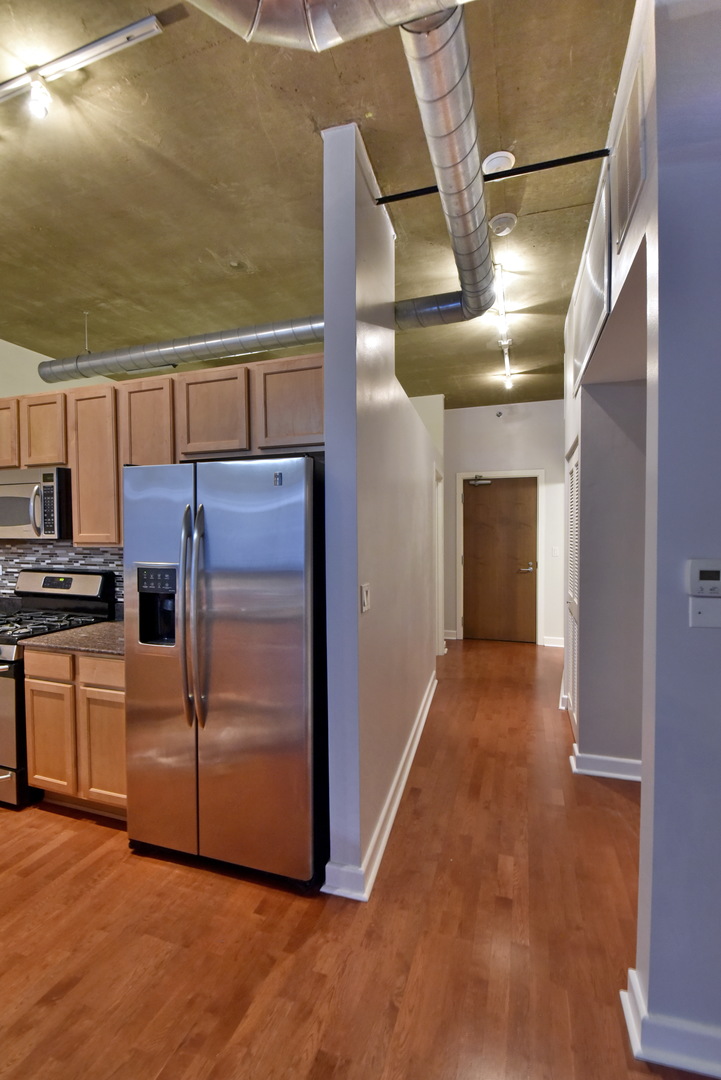 1305 S MICHIGAN Avenue 1206