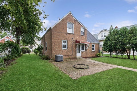 Tiny photo for 8028 42nd Court, Lyons, IL 60534 (MLS # 12755444)