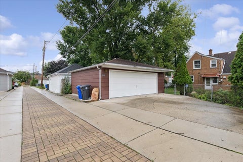 Tiny photo for 8028 42nd Court, Lyons, IL 60534 (MLS # 12755444)