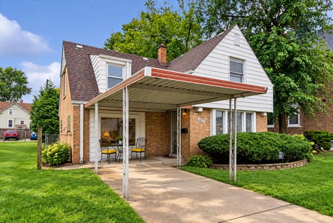 Photo of 8028 42nd Court, Lyons, IL 60534 (MLS # 12755444)