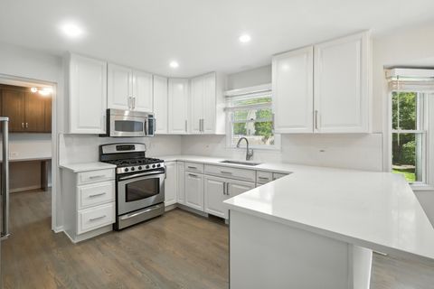 Tiny photo for 745 Price Lane, Deerfield, IL 60015 (MLS # 12459537)
