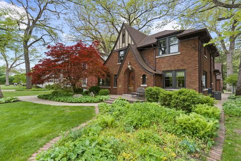 Tiny photo for 2405 27th Street, Moline, IL 61265 (MLS # 12638791)