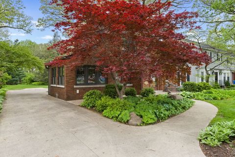 Tiny photo for 2405 27th Street, Moline, IL 61265 (MLS # 12638791)