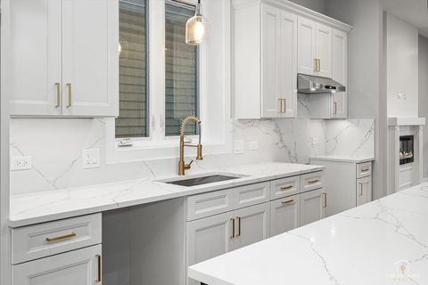 Tiny photo for 3409 S Lituanica Avenue, Chicago, IL 60608 (MLS # 12606037)