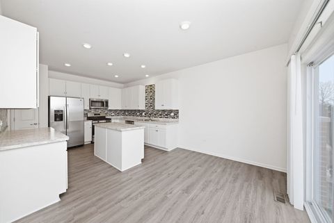 Tiny photo for 2017 Pembridge Lane, Joliet, IL 60431 (MLS # 12512722)