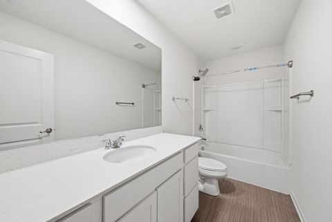 Tiny photo for 2017 Pembridge Lane, Joliet, IL 60431 (MLS # 12512722)