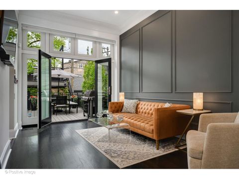 Tiny photo for 613 W Belden Avenue, Chicago, IL 60614 (MLS # 12638920)