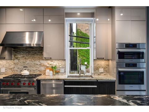 Tiny photo for 613 W Belden Avenue, Chicago, IL 60614 (MLS # 12638920)