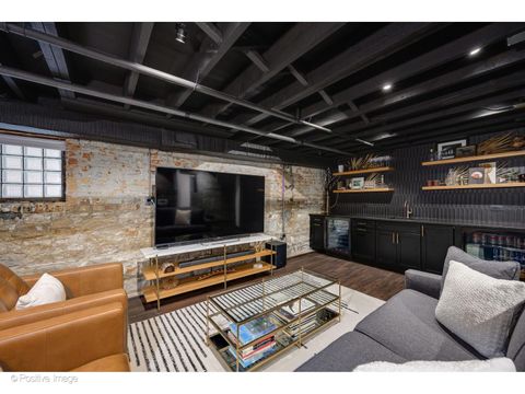 Tiny photo for 613 W Belden Avenue, Chicago, IL 60614 (MLS # 12638920)
