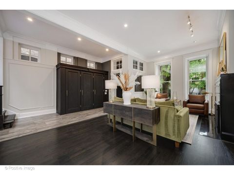 Tiny photo for 613 W Belden Avenue, Chicago, IL 60614 (MLS # 12638920)