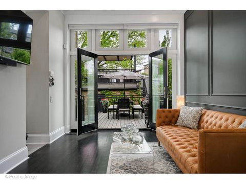 Tiny photo for 613 W Belden Avenue, Chicago, IL 60614 (MLS # 12638920)