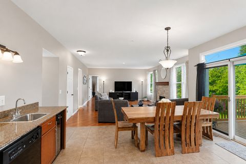 Tiny photo for 1311 Bison Lane, Hoffman Estates, IL 60192 (MLS # 12692427)