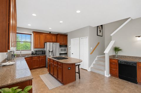 Tiny photo for 1311 Bison Lane, Hoffman Estates, IL 60192 (MLS # 12692427)